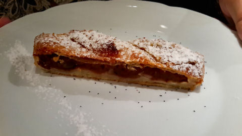 La Pecora Nera - apple strudel