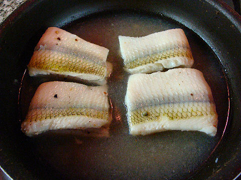 Filetes de Pejerrey con Salsa Rosada