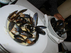 Brasserie Petanque - mussels mariniere