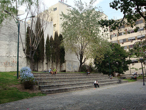 Plaza Roberto Arlt