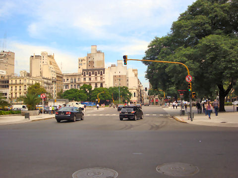 Crossing Av. 9 de Julio