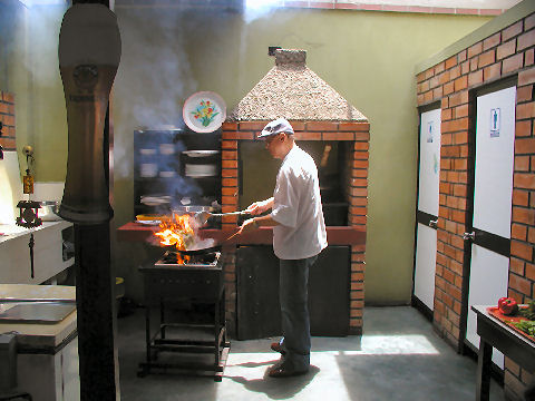 Sankuay - Javier stir-frying lenguado in black bean sauce