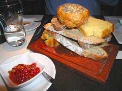 Sirop - bread and tomato marmalade