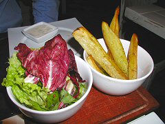 Sirop - salad and fries