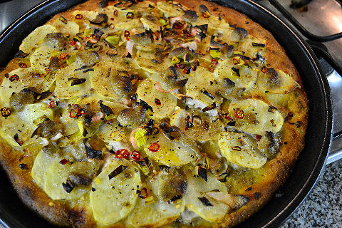 Tuna & Potato Pizza