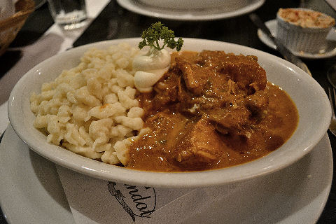 Turandot - chicken paprikash