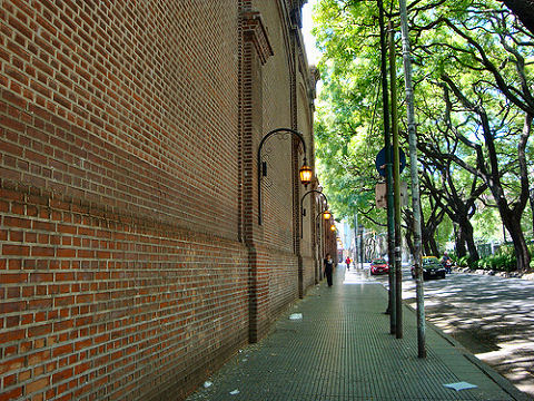 Vicente Lopez walk